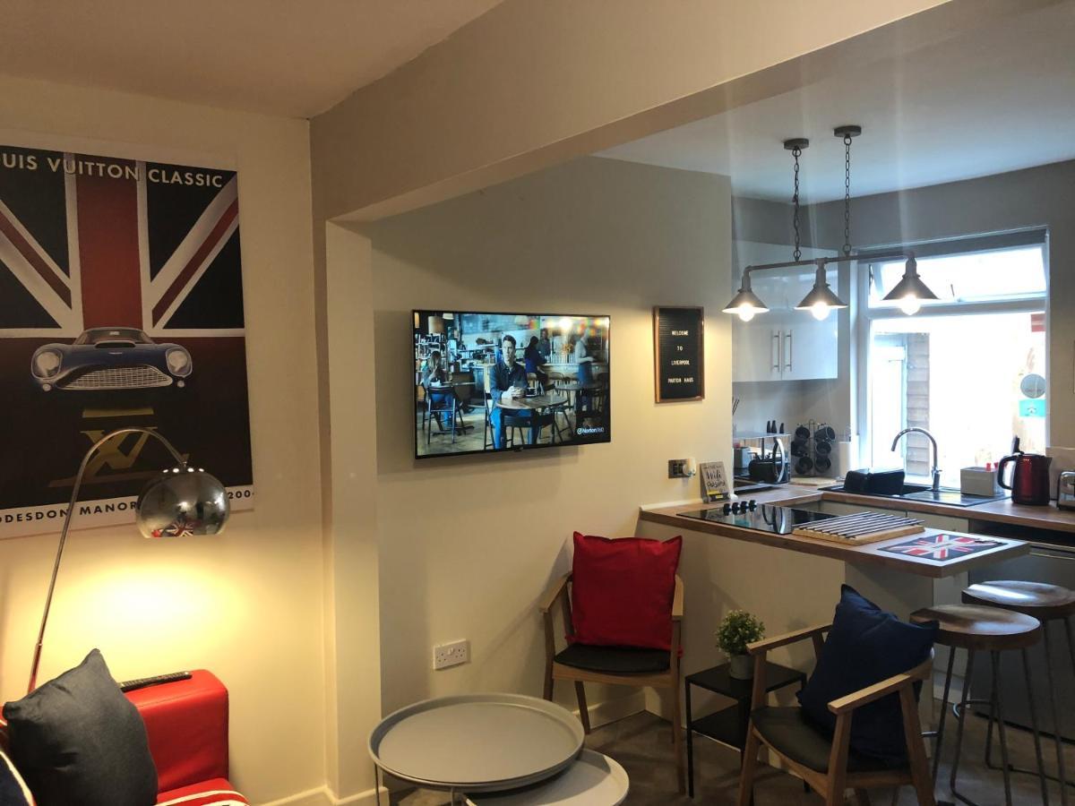 3 Double Bed Brittania Styled Central Home Near Lfc Sleeps 6 With Free Business Super Fast Fibre Broadband Liverpool Esterno foto